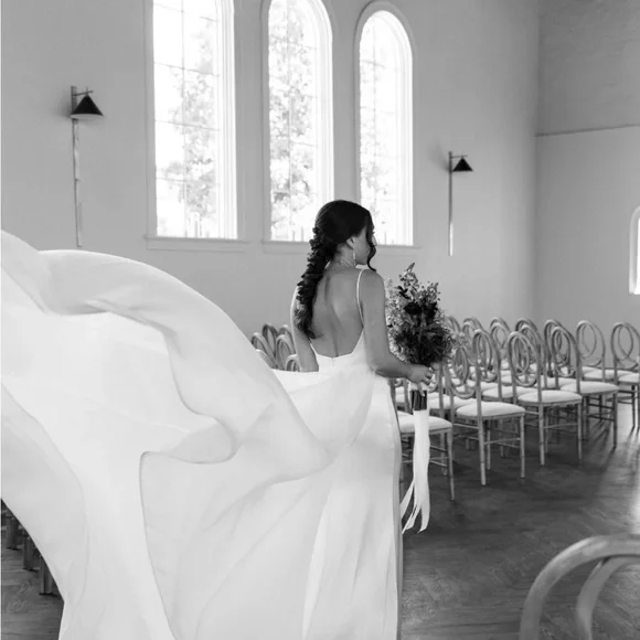 Alyssa Kristin Overskirt - Picture 4 of 6